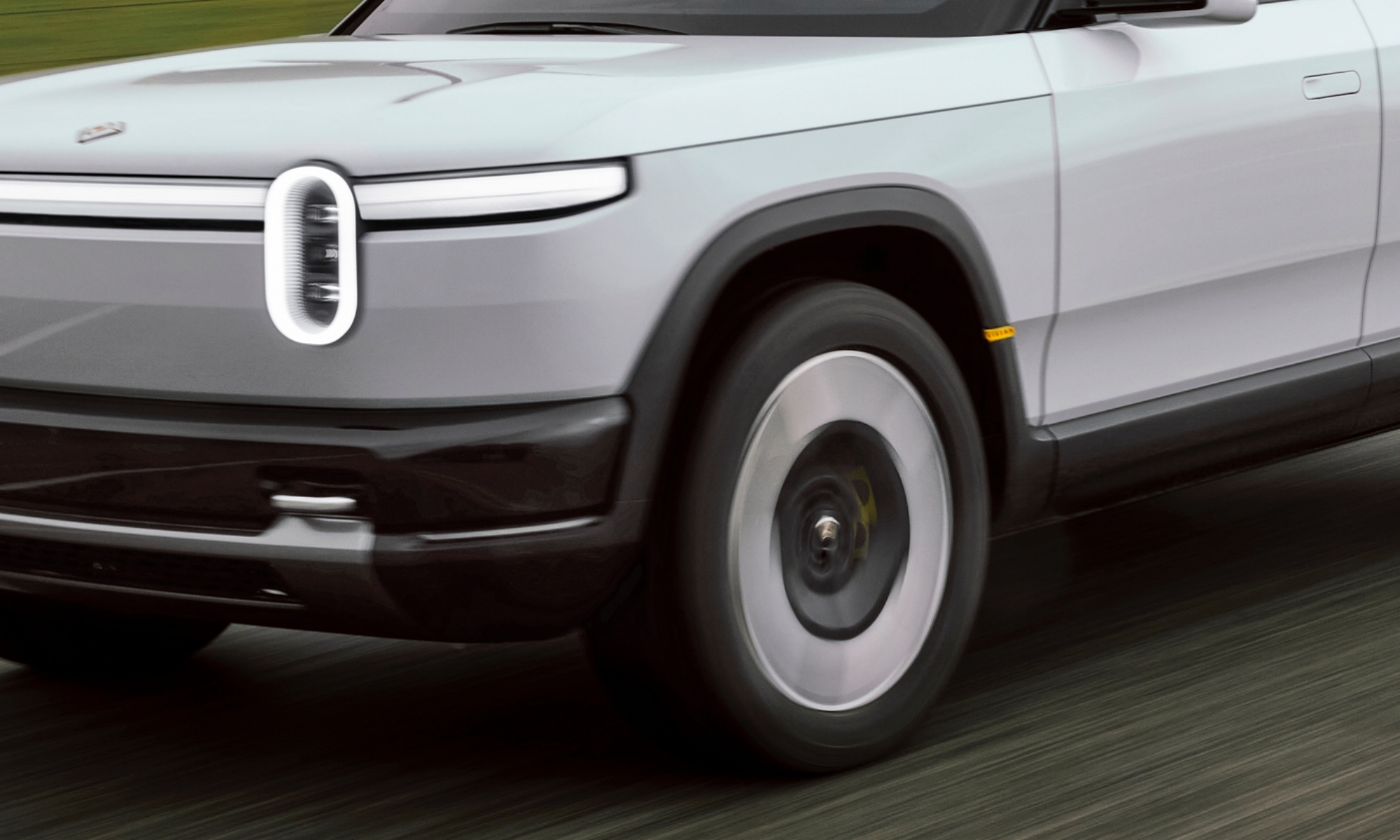 El Rivian R2 sigue avanzado con su desarrollo, llegará el año que viene.